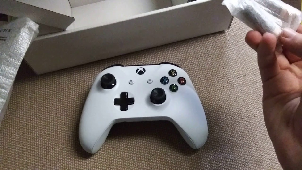 Xbox One S Minecraft Creators bundle unboxing - YouTube