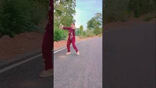 “Peepal ke tarvar ke neeche yaadein 🌿” #dance #shorts #viralshort #trandingshort #youtubeshorts