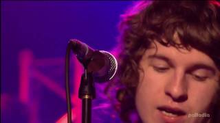 Video thumbnail of "The Kooks - Naive - Glastonbury 2007 - Live HD"