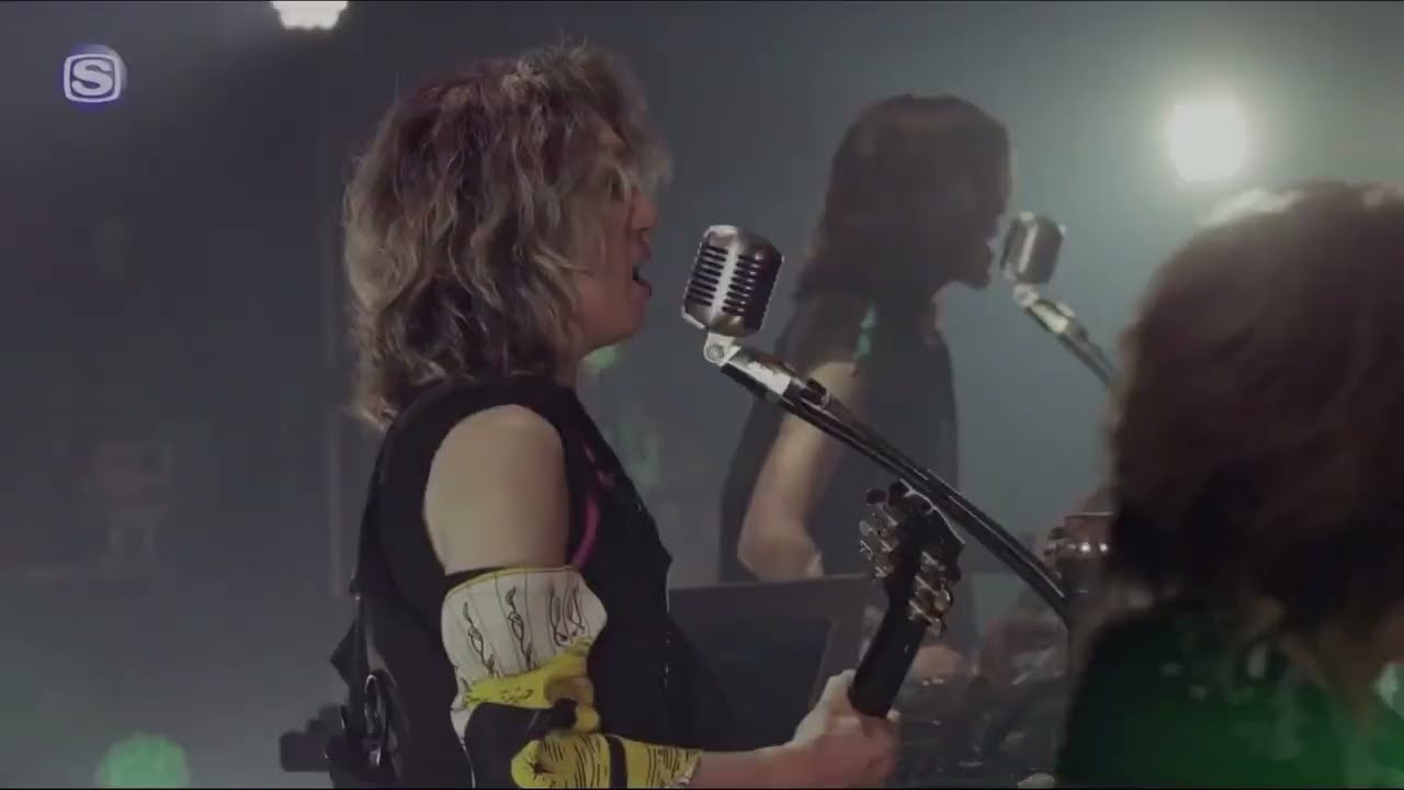 Guarda BUCK∞TICK - THE FALLING DOWN (Live 2025) su YouTube Guarda BUCK∞TICK - THE FALLING DOWN (Live 2025) su YouTube
