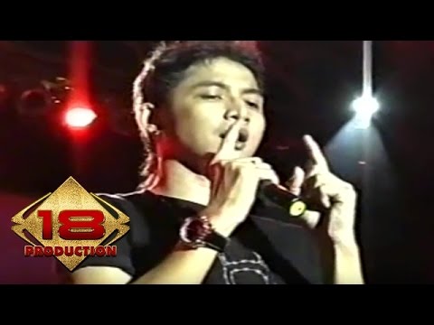 Ungu - Demi Waktu  (Live Konser Singkawang 5 Juli 2006)
