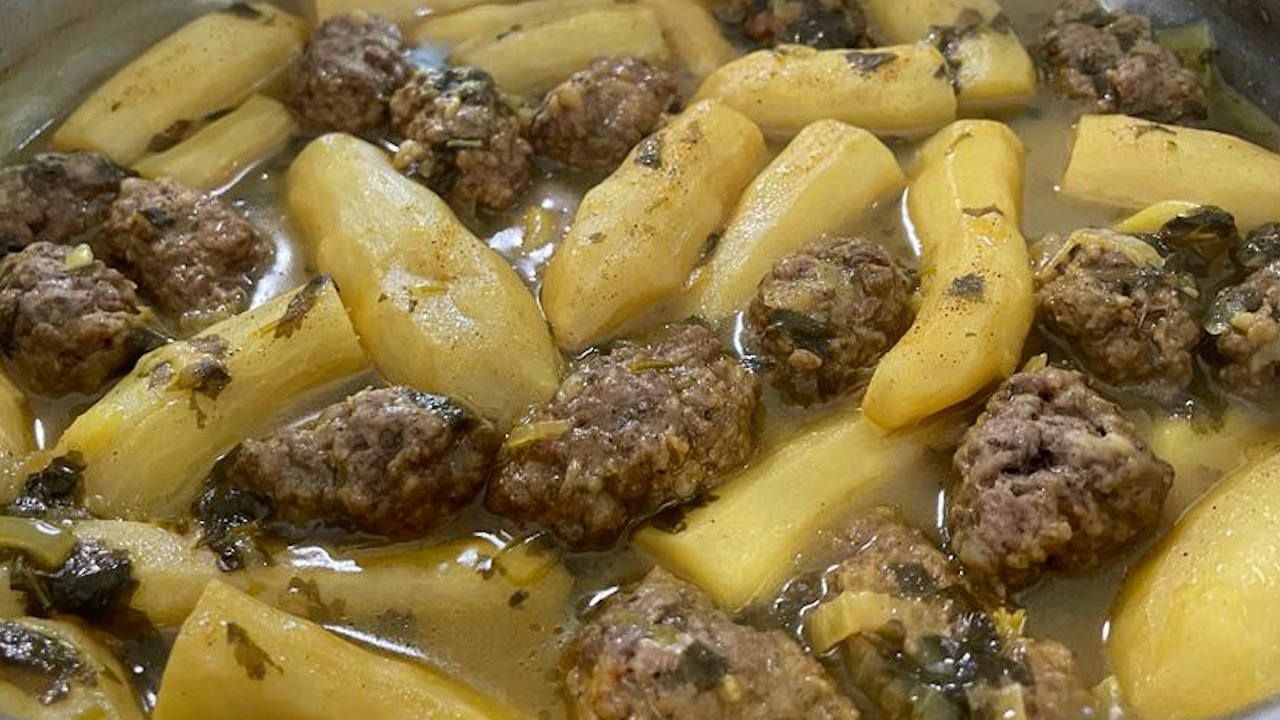 תבשיל ארטישוק ירושלמי ובטטה עם קציצות בשר
