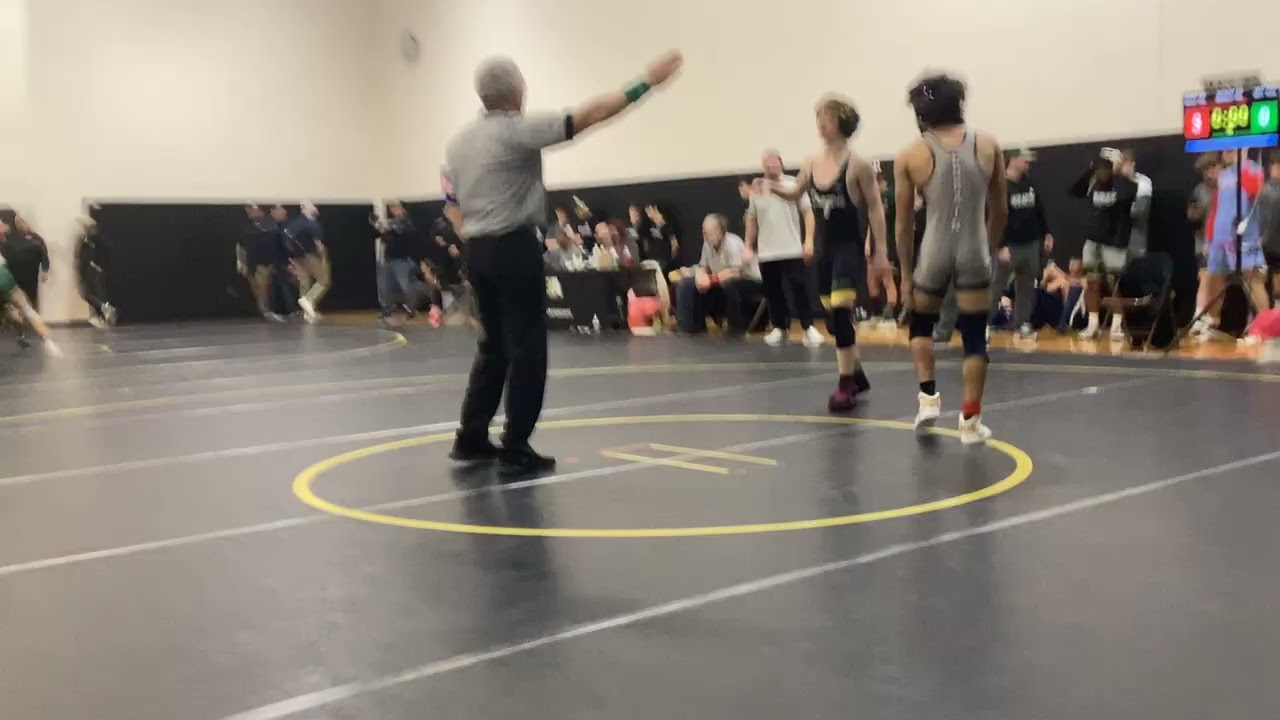 132 Tomecko, Carlos v Pounders, D (Clay High School) 01-09-26 W  TF 