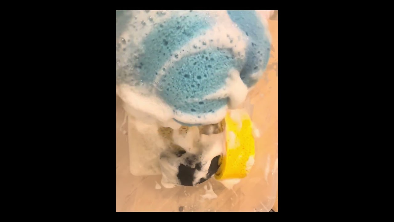 2 bottles of Dettol foamy squeeze! 