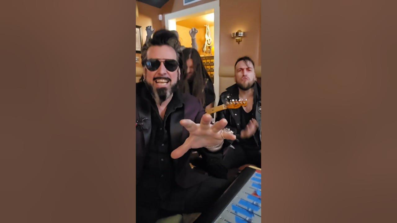 Check-out Zombie Elvis Can Not Die featuring @calabrese666 before it leaves the building!!!