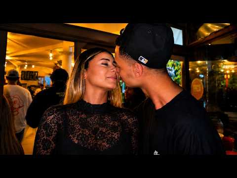 THE DAY ALL THE GIRLS BEGGED TO KISS THE MOSQUITO GUY! HE KISSED THEM ALL! | HANGING OUT IN SP