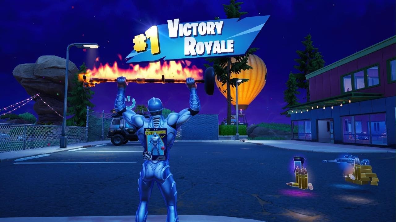 *NEW* HELMET ON REACTIVITY ON SWOOSHMAN SKIN IN FORTNITE PS5 + A VICTORY ROYALE WIN!