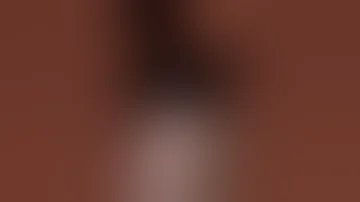 رامي يقبل نارين بيوتي 