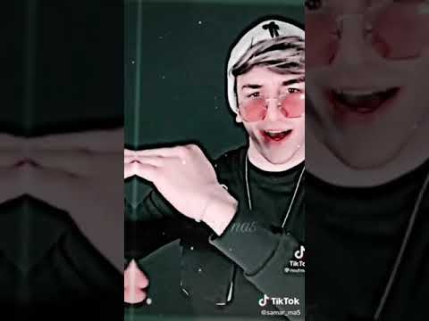 عمال يعادي ويتكابر