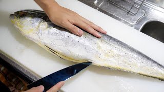 傷みに傷み切って300円で売られていた、危ない魚。俺が買わなきゃ明日には廃棄。美味しく食べました