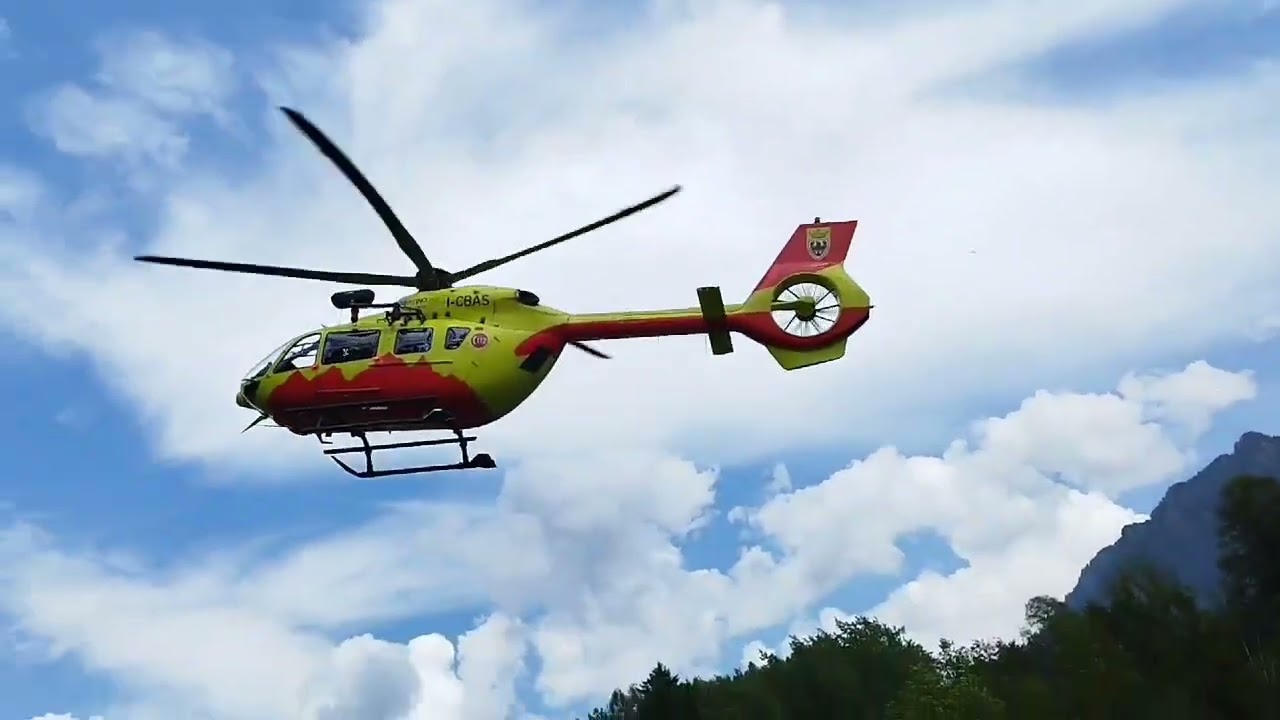 Elisoccorso sulle Pale di San Martino: l'arrivo in piazzola a Transacaua