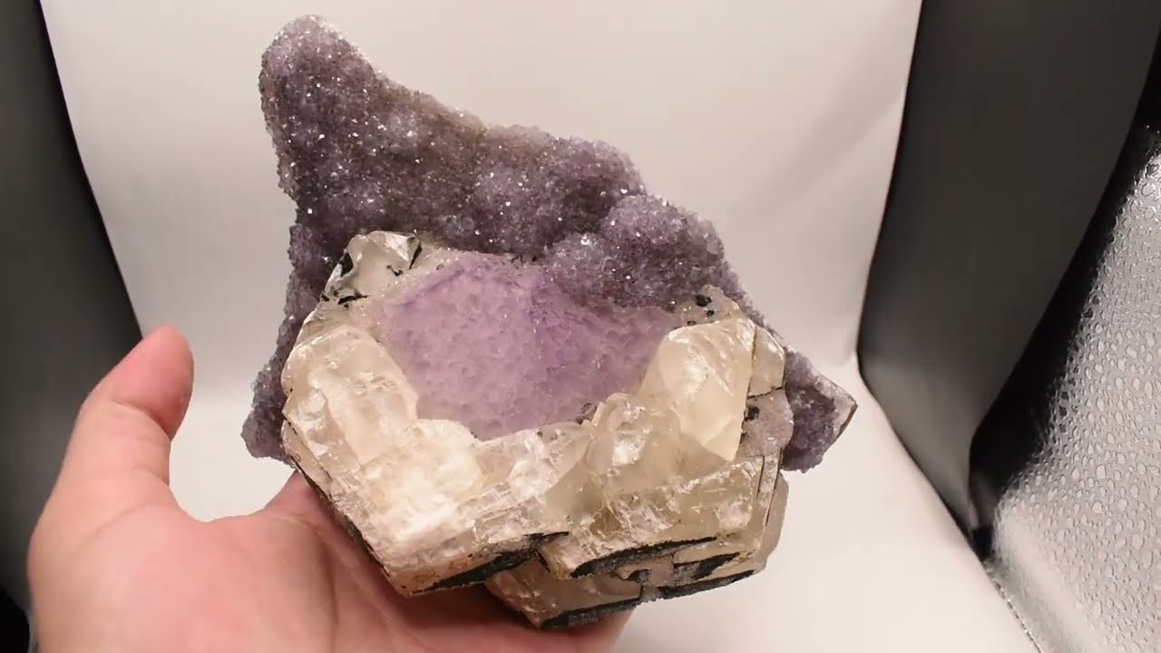 Аметист друза в ассоциации с Кальцитом 1277 г, Бразилия