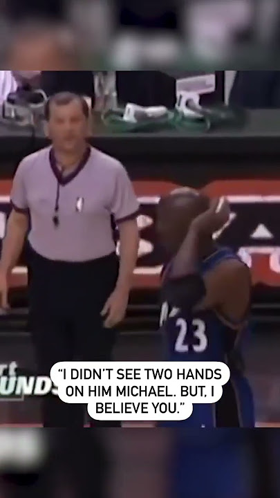 This exchange between MJ and the ref 😅