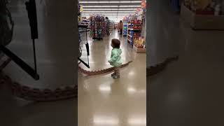 Omg Kid Open The Snake Cage Every One Is Scared