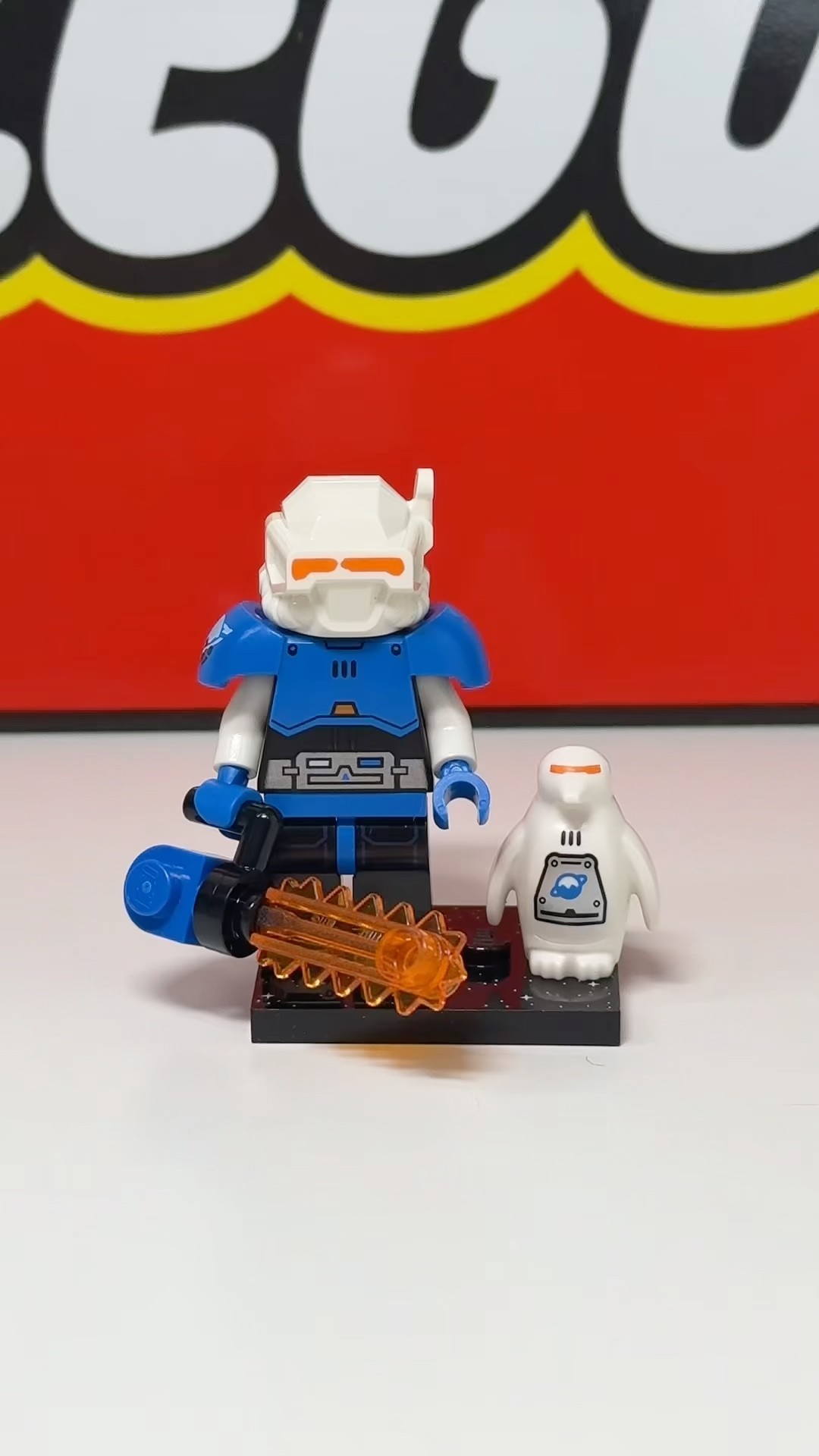 LEGO - Ice #Planet Explorer Minifig (CMF - Series 26) #Space