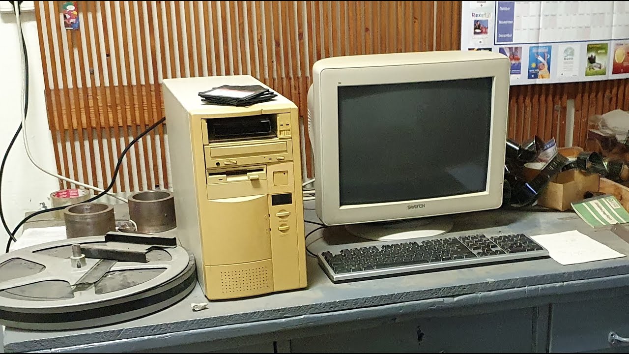 21 ÉVE egy pincében rohadó elfeledett PC indítási kísérlet