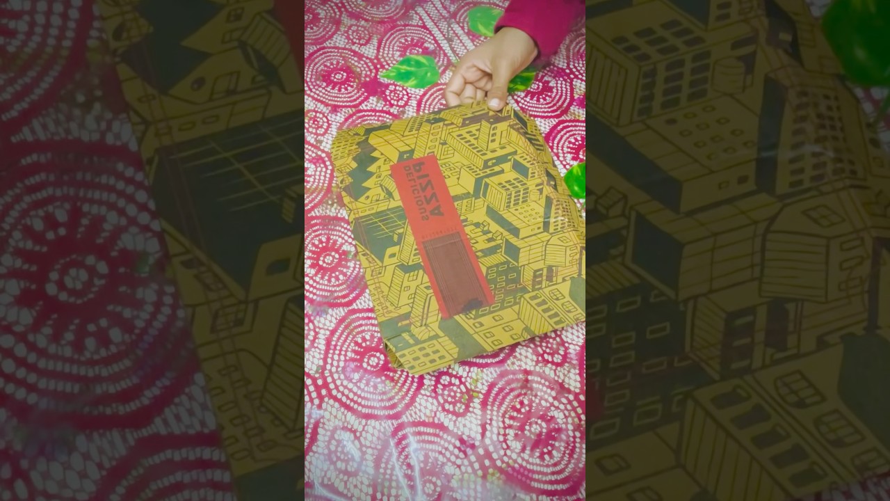 Beautiful door hanging (cardboard DIY) 