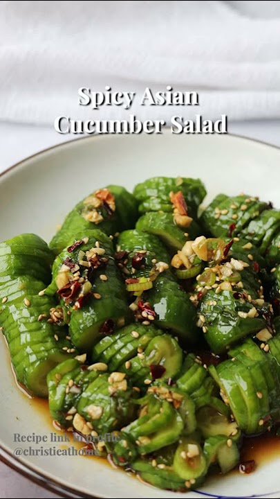 Quick & Refreshing Spicy Asian Cucumber Salad
