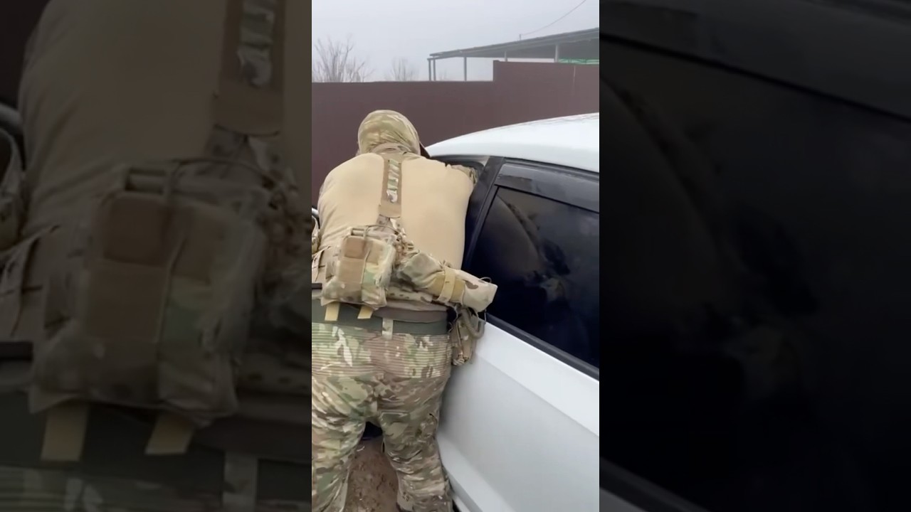 В Калмыкии двое сотрудников ГАИ задержаны за взяточничество 🇷🇺