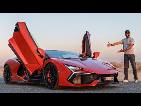 Lamborghini Revuelto -