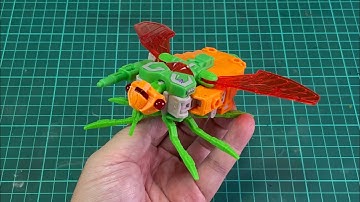 Transformers Age of the Primes Venin (Insect mode to Robot mode)