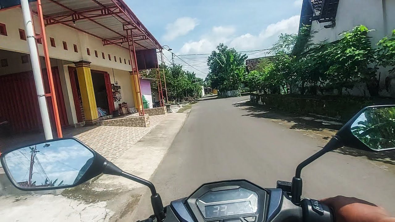 NGETRIP SIANG KELILING DESA GRABAHAN