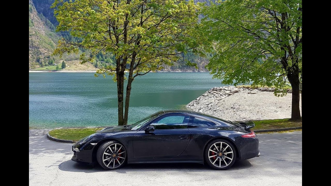 Driving Heaven - Bernina Pass in Winter - Porsche 911