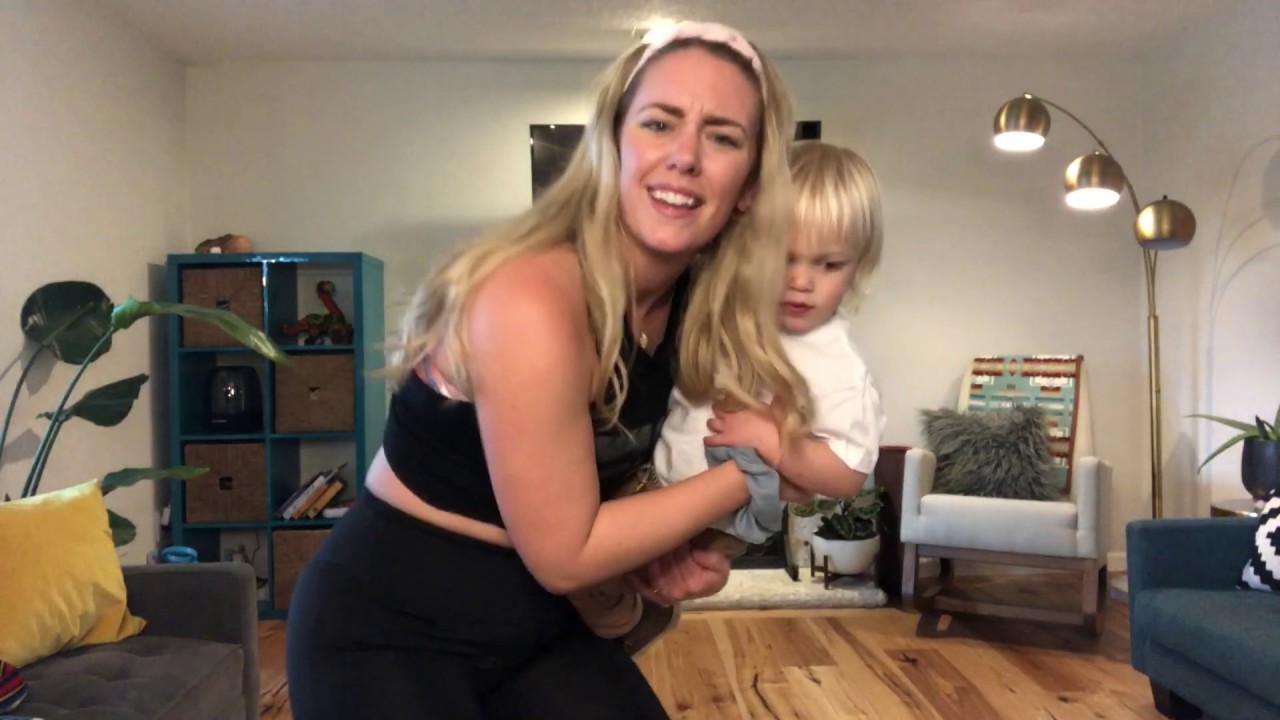 'Coco' Black Caviar - DANCE PARTY HUSTLE w/ Sid (living room edition)