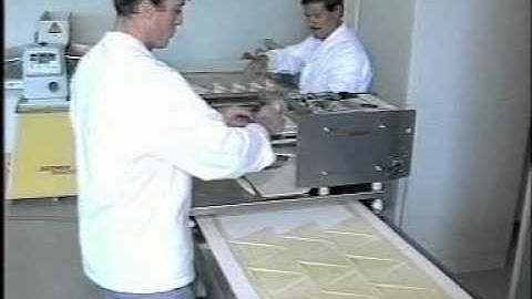 Croissant cutter and moulder