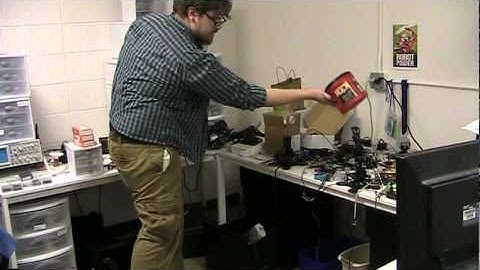 AX-18F Colored Object Tracking