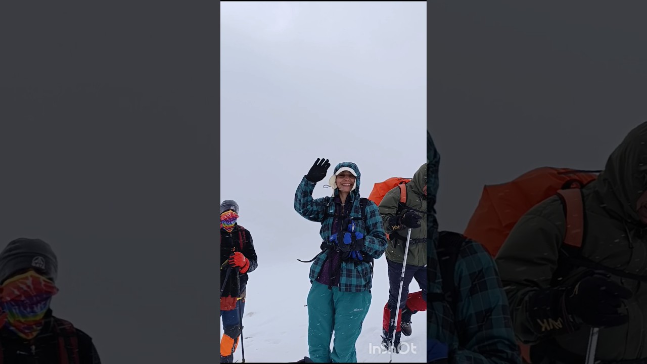 قله گردکوه ارتفاع 3038متر شانه تراش دوهزار شهسوار مازندران اسفند 1403یک روزی که کوهستان ناآرام بود.