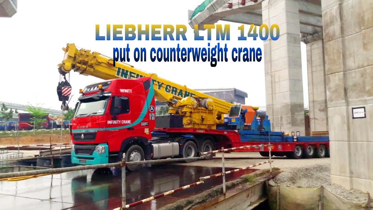 LIEBHERR LTM 1400- Memasang counterweight crane