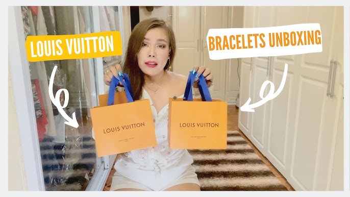 LOUIS VUITTON Monogram Keep It Twice Bracelet 17 – Debsluxurycloset