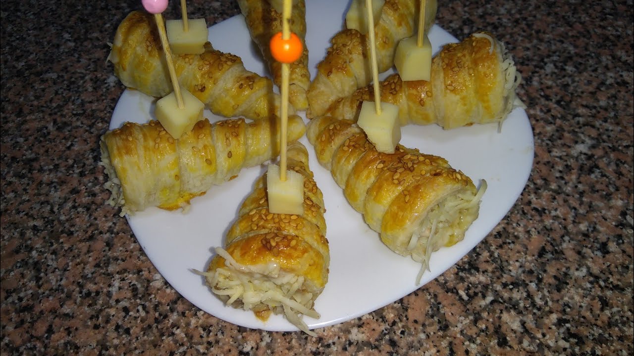 كورني بالعجينة المورقة مقبلة لشهر رمضان الكريم