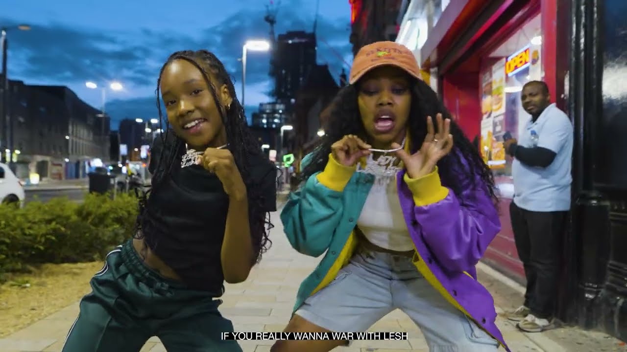 LADY LESHURR - BAR WITH LESH