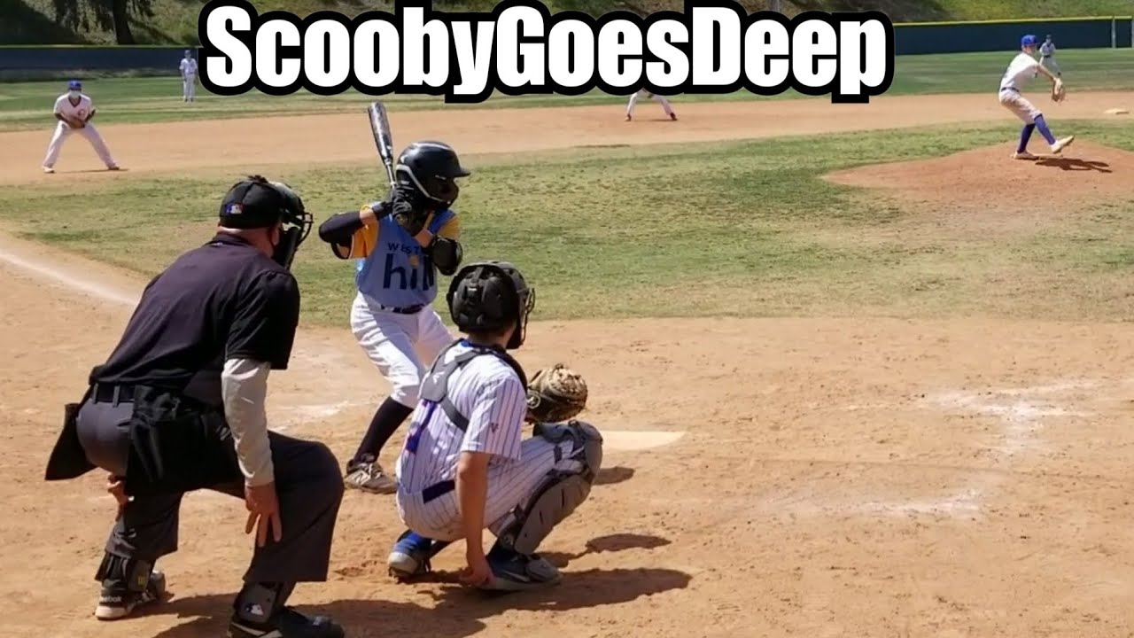 13 year old 🆂🅲🅾🅾🅱🆈 jumping on the first pitch 💪🏾
