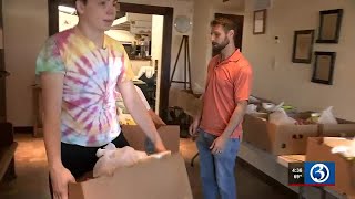 Students in Wallingford help deliver food to the community