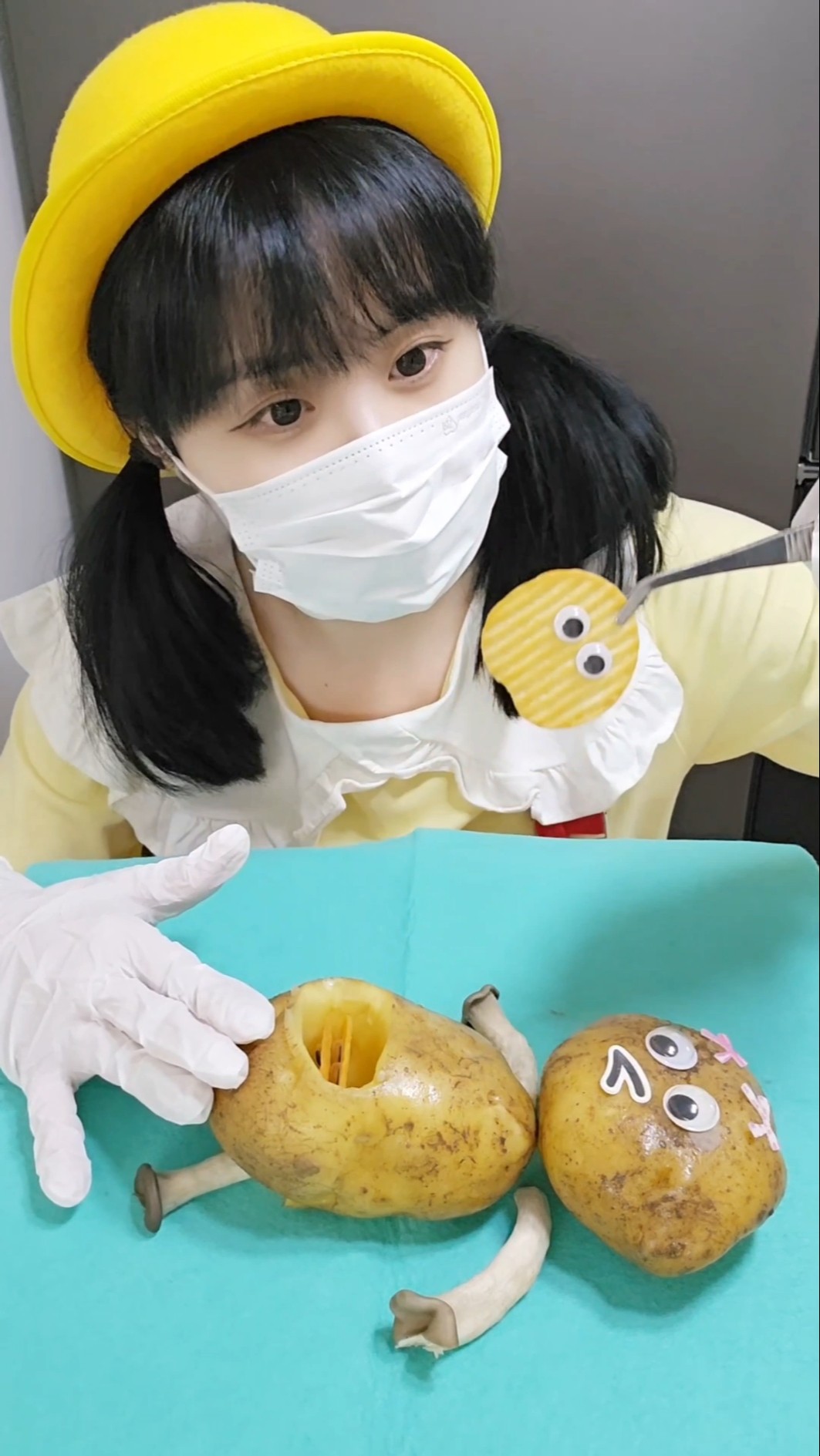 [Vowel] 안에 소중한 것이 있어???precious#funny #shorts