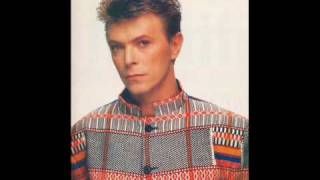 Video thumbnail of "Andy Warhol - David Bowie"