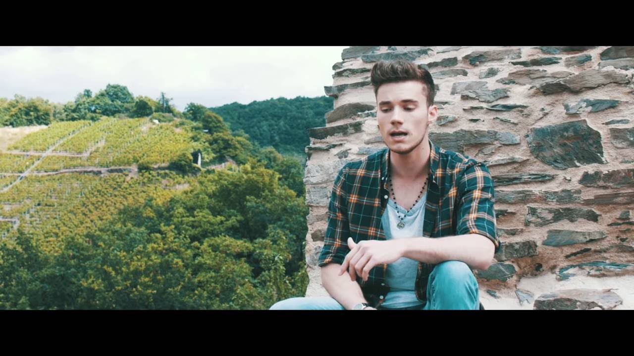 Julian Huisel - Walking on Clouds (Official Video)