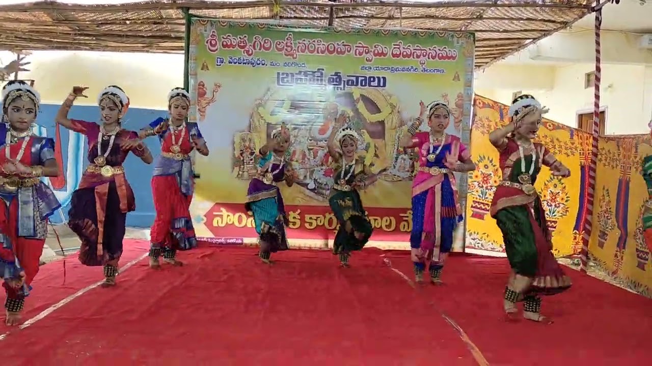 My Kuchipudi dance please like and subscribe the channel