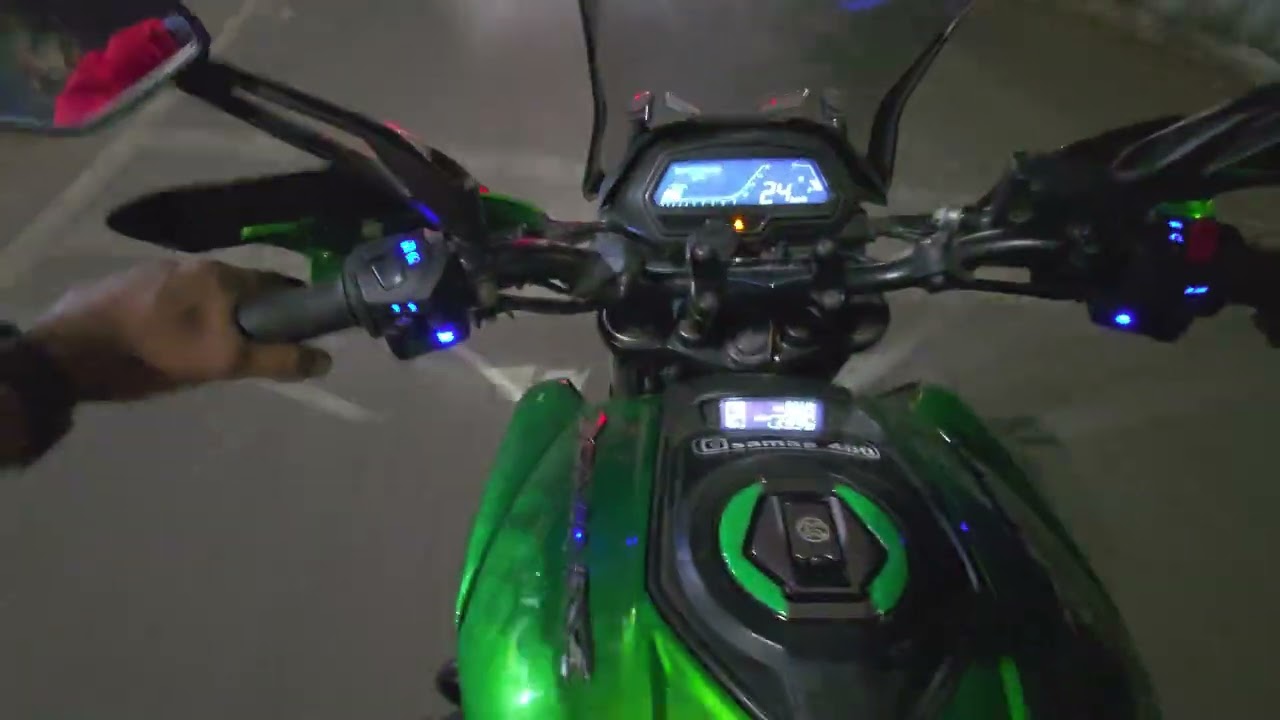 Very fast over taking killer running dominar 400