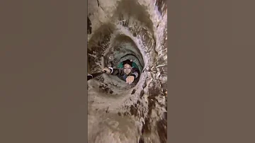 TWO Explore Freediving Underwater Cave Diving Extremesport 