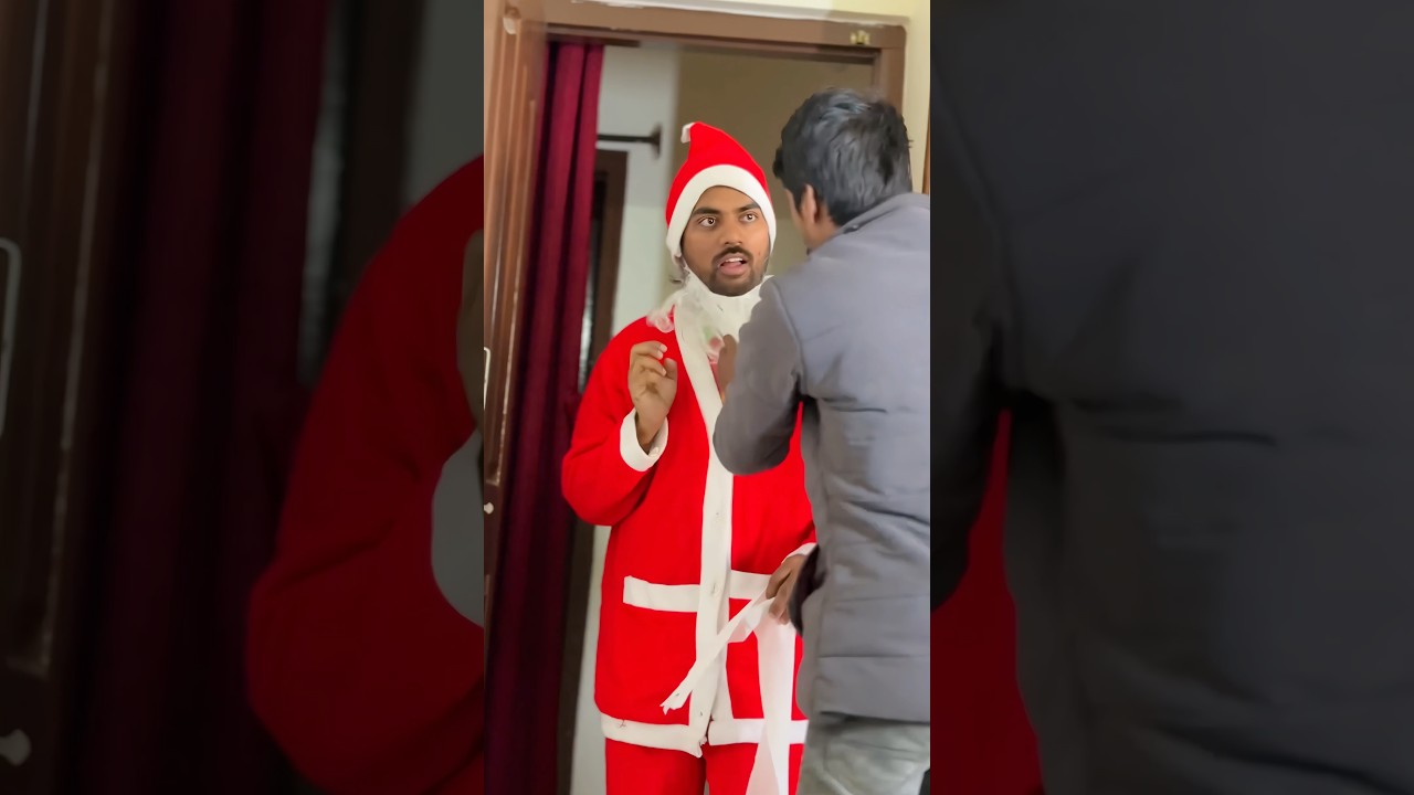 Alien👽Santa Getup😳😜🤣