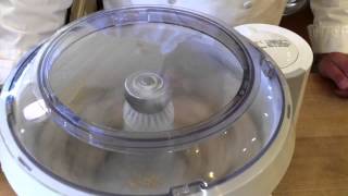 Toque Blanche Demo: Bosch Universal Plus Mixer
