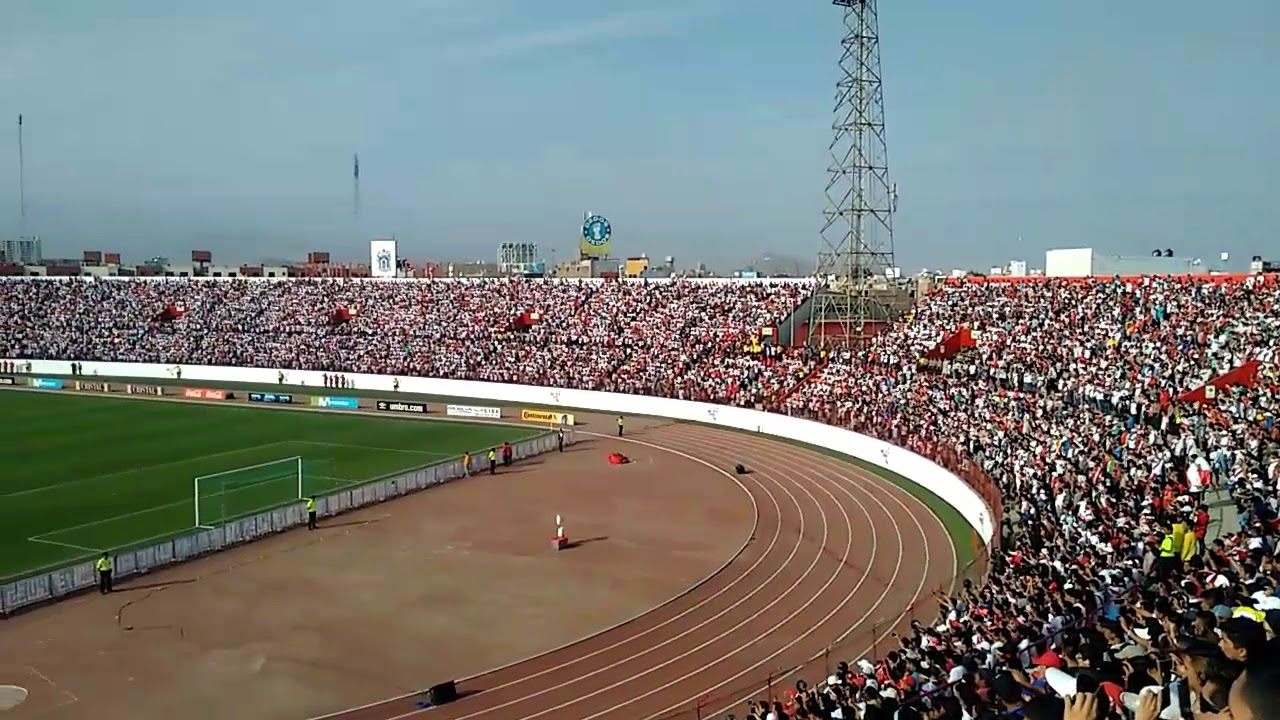 Perú vs Paraguay Estadio Mansiche
