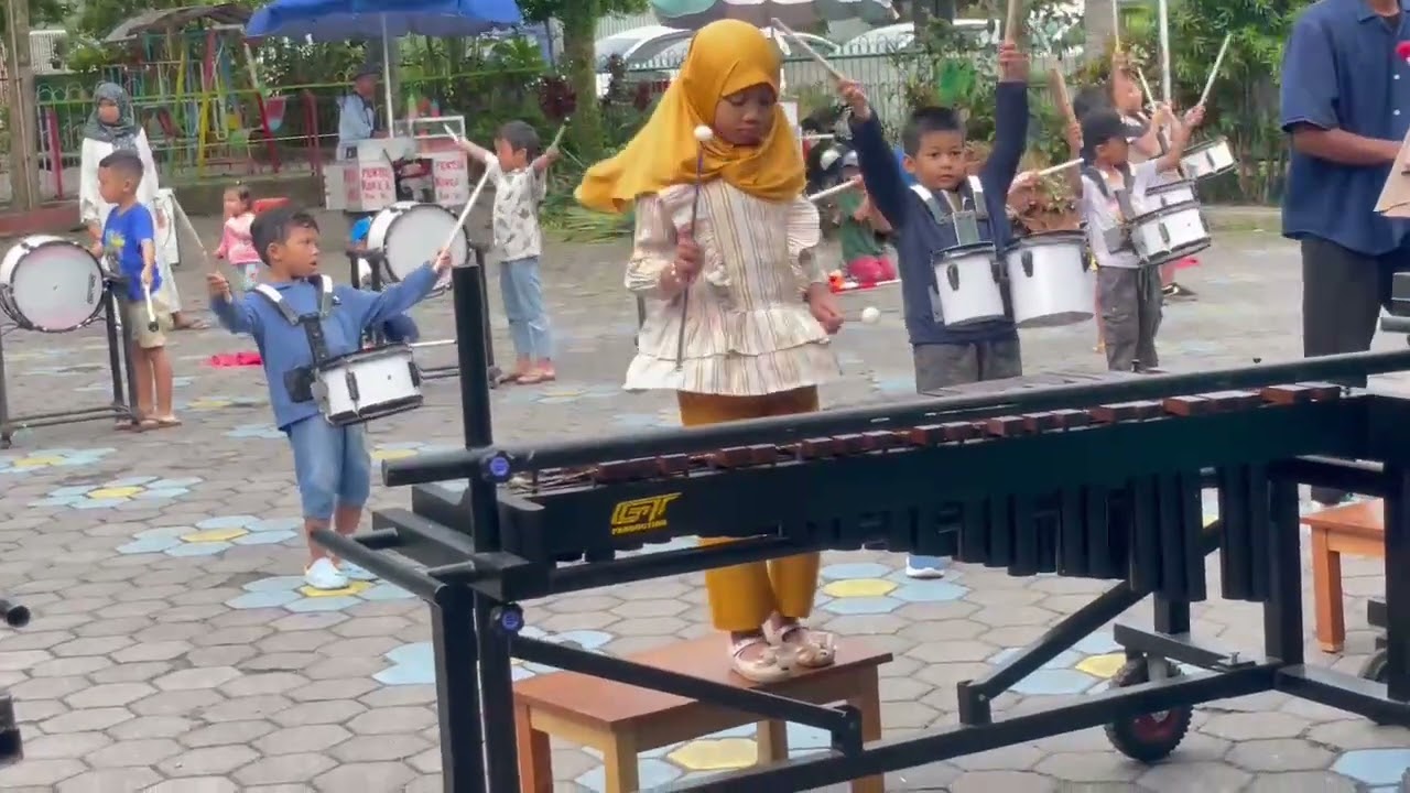 Latihan drumband TA Ar-Ridlo