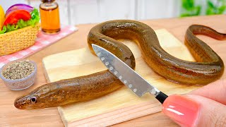 Cooking Eel in Primitive Mud - Yummy Miniature Grilled Eel with Chili in Mini Kitchen (ASMR)
