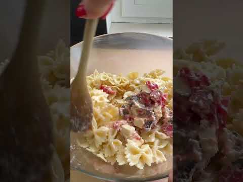Cold pasta salad, the perfect fresh meal to take anywhere