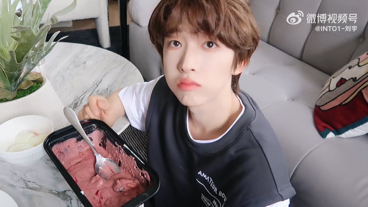 中国プデュ(INTO1 )刘宇 | あれんどプラスなのらにゃ